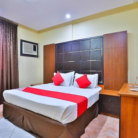 Hotel Oyo 396 Alam Al Sala Al Kobra Towers Jiddah Esterno foto