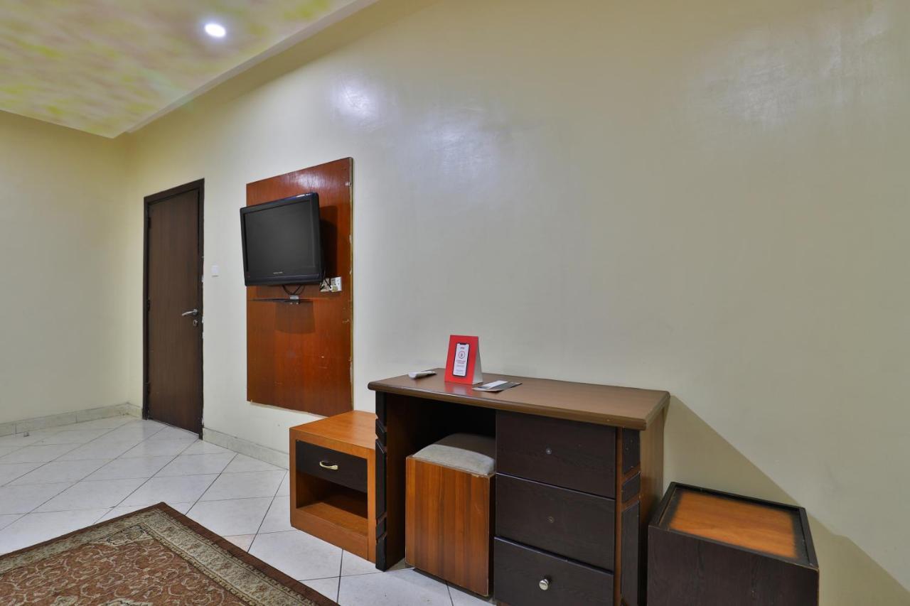Hotel Oyo 396 Alam Al Sala Al Kobra Towers Jiddah Esterno foto