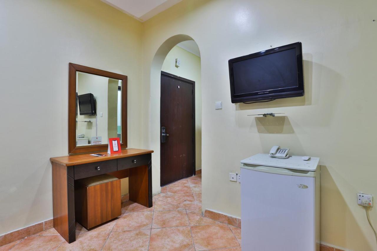 Hotel Oyo 396 Alam Al Sala Al Kobra Towers Jiddah Esterno foto